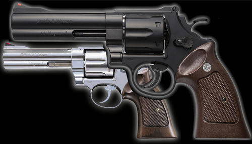 smith and wesson 44 magnum revolver. (Samp;W) M628 .44 Magnum