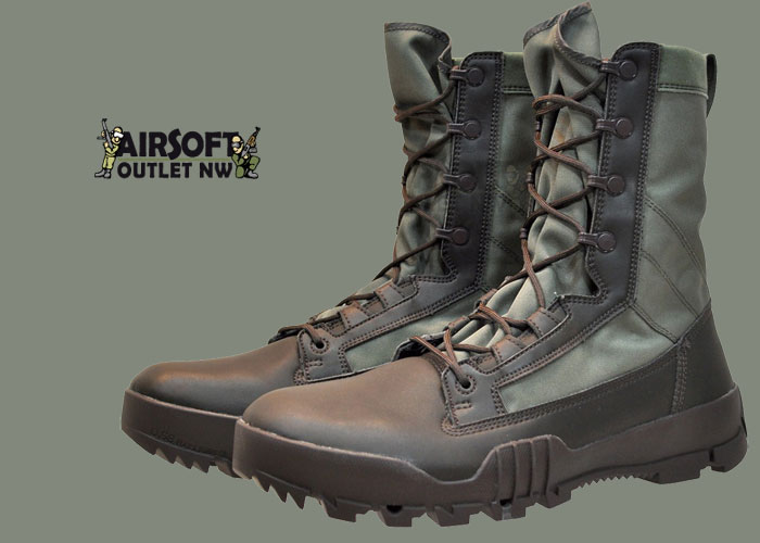 nike jungle boots
