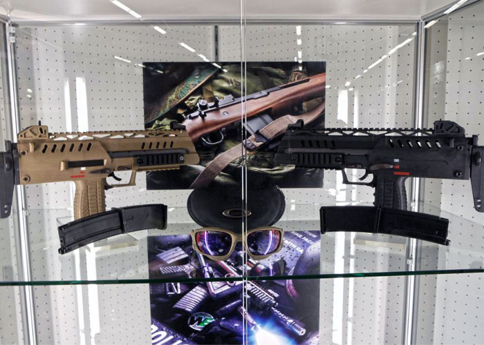 WE Airsoft SMG8 IWA 2013