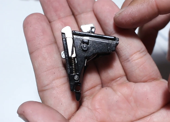 Cley Films Glock 17/34 GBB Pistol Trigger Mechanism Disassembly