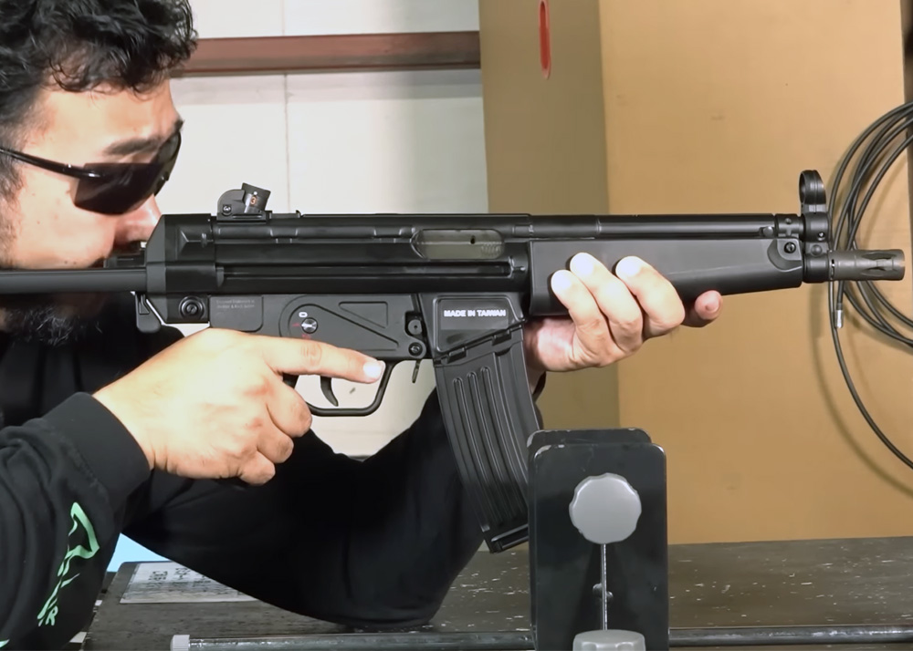 Hyperdouraku's VFC HK53 Gas Blowback Rifle Review