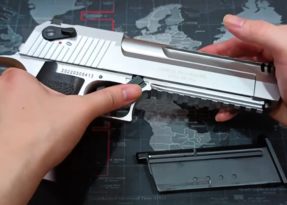 HamburgergFPS Cybergun Licensed Desert Eagle GBB Pistol Review