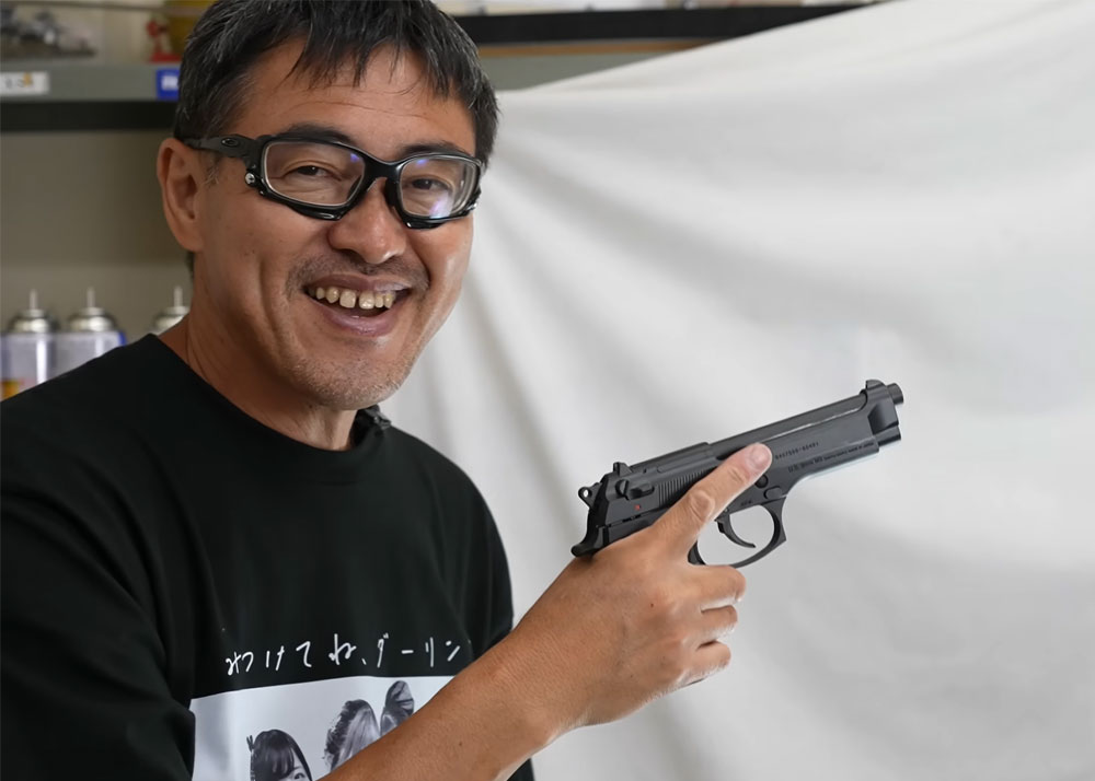 Mach Sakai Checks The Tokyo Marui M9 GBB Pistol