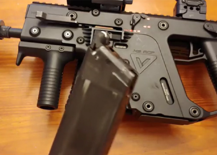 Airsoft Engenuity KWA Vector Rubberised Mag feed lips