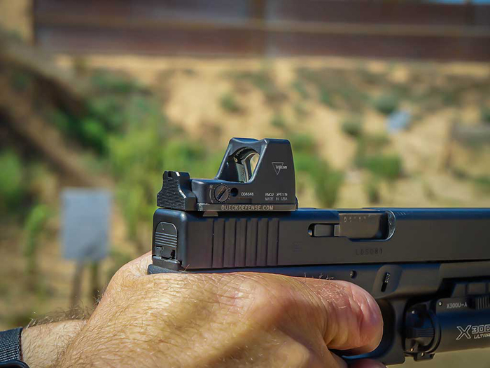 Dueck Red Dot Back Up Sight Base For RMR | Popular Airsoft: Welcome To ...