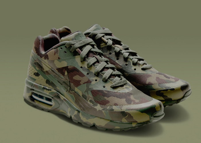 nike camo sneakers