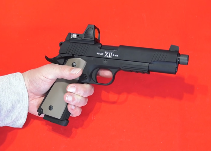 L'Antre du Dingo Secutor Rudis Magna Custom Pistol Review