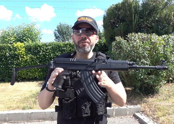 L'Antre du Dingo Ares Airsoft Vz58 AEG Review