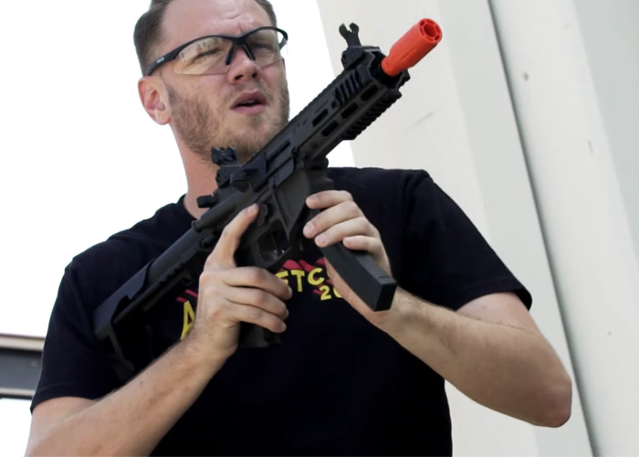 Evike.com: King Arms PDW 9mm AEG