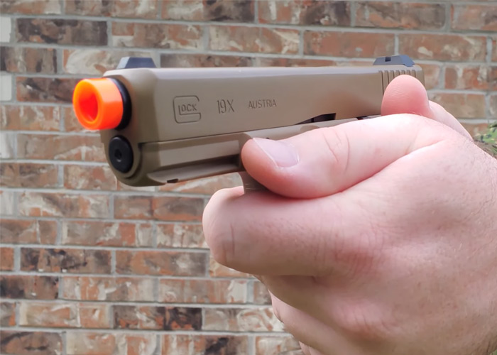 Diles46: Elite Force Glock 19X Airsoft HBB 