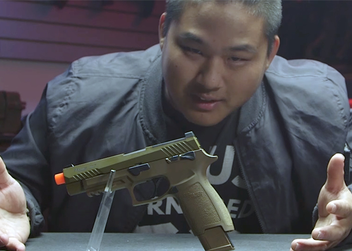 Airsoft GI SIG Sauer M17 GBB