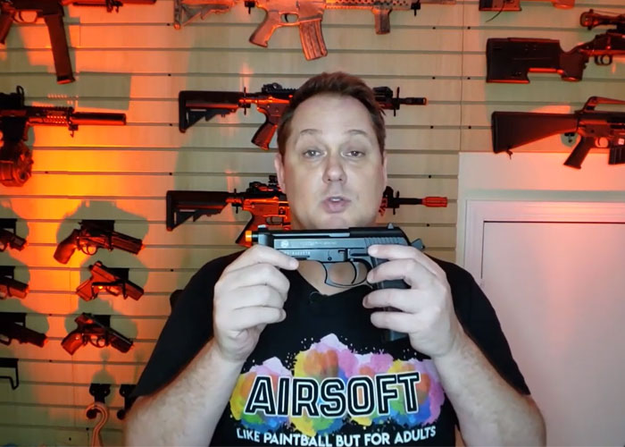 Salty Old Gamer: Taurus PT99 CO2