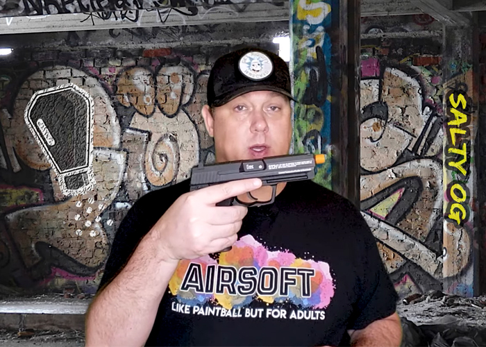 Salty Old Gamer: Elite Force H&K USP GBB Pistol