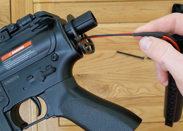 Pheas Airsoft: Disconnecting A CM.506 Wiring For Stock Replacement