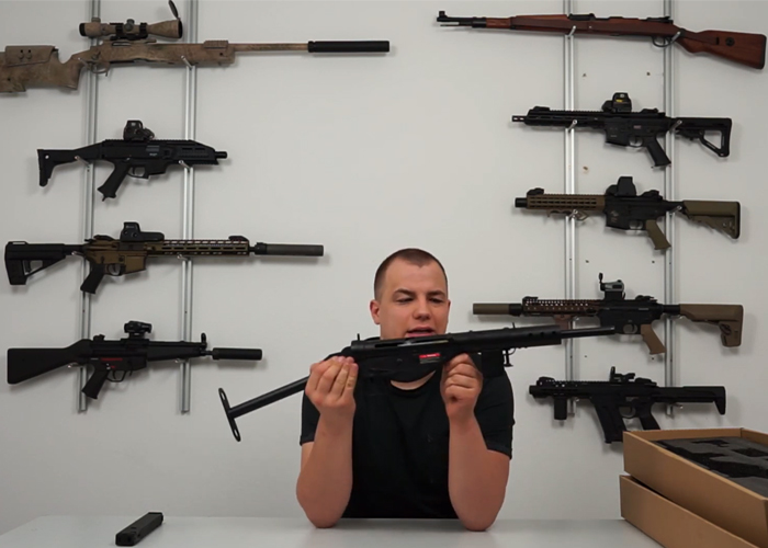 Tom's Airsoft Channel On The AGM Sten Gun AEG