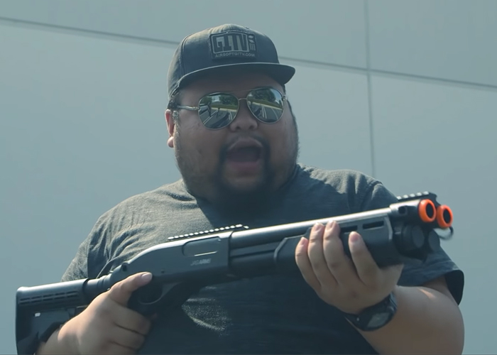 Airsoft GI: JAG Arms Double Barrel Scattergun Gas Shotgun