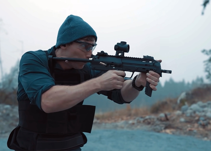 Garand Thumb With The The HK MP7