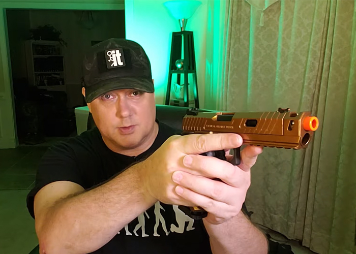 Salty Old Gamer: Echo1 TAP Hi-Capa GBB Racer