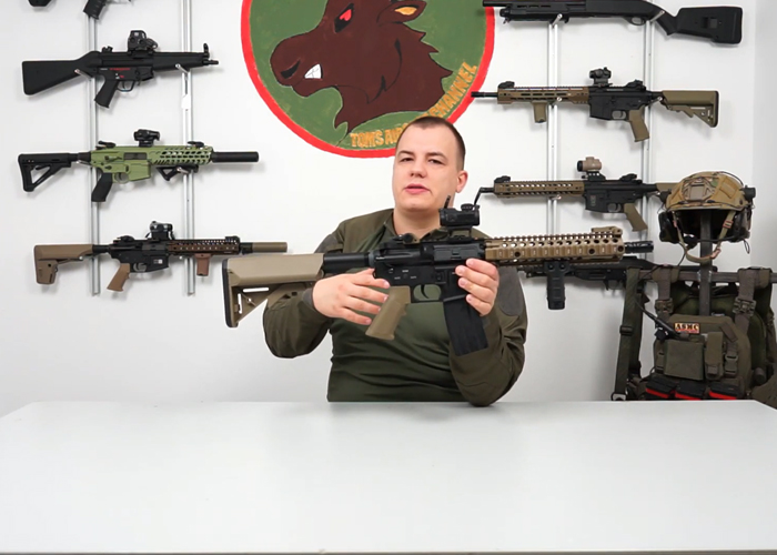 Tom's Airsoft Channel: E&C MK18 S-AEG 