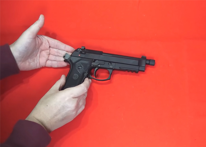 L'antre Du Dingo SRC SR92A3 Gas Blowback Pistol Review