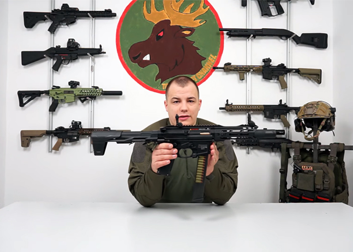 Tom's Airsoft Channel: ICS Sirius PDW 9 AEG