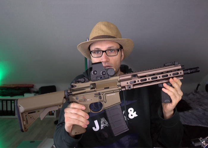 Highlander Airsoft: E&C SMR16 10.5" AEG