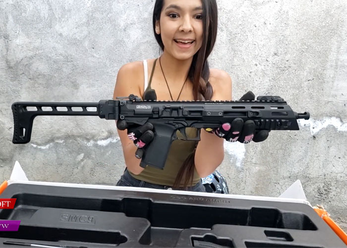 Airsoft Wonder Woman Reviews The G&G SMC-9 GBB