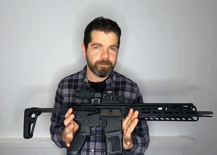 Pewpew Paladin On The SIG Air MCX Virtus AEG