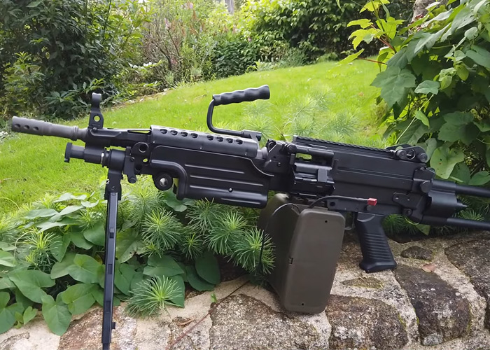 Timerzanov Airsoft: G&P FN Herstal M249 Para G&P AEG Review