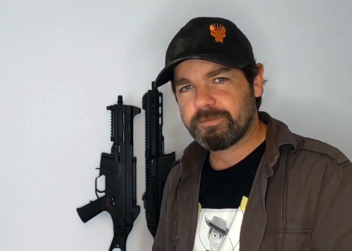 PewPew Paladin: G&G UMP45 Versus G&G PCC45