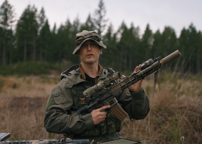 Garand Thumb: Recce Rifle Setup & Camouflage 