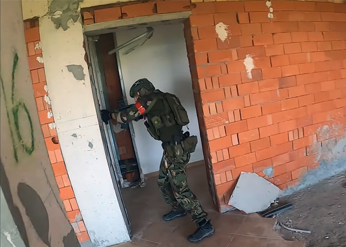 Steff Airsoft MP7 Gas Blowback Gameplay