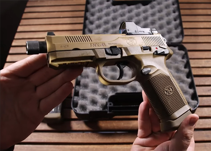 Timerzanov Airsoft: VFC/Cybergun FN Herstal FNX-45 Tactical GBB