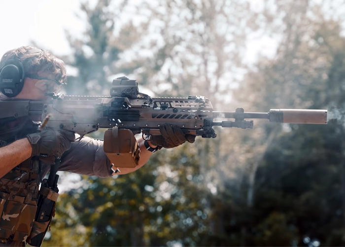 Garand Thumb With The U.S. Army's New M250 Support Weapon