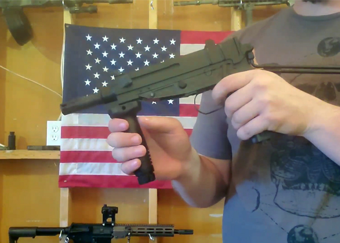 MC Airsoft Well R2 VZ61 AEP Review