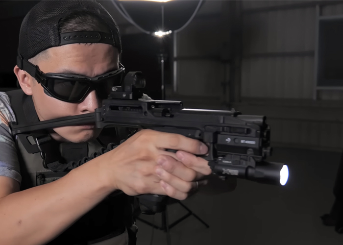 4UAD Smart Airsoft: Tokyo Marui Glock 17/WE G18 + Archwick B&T USW-G ASMR