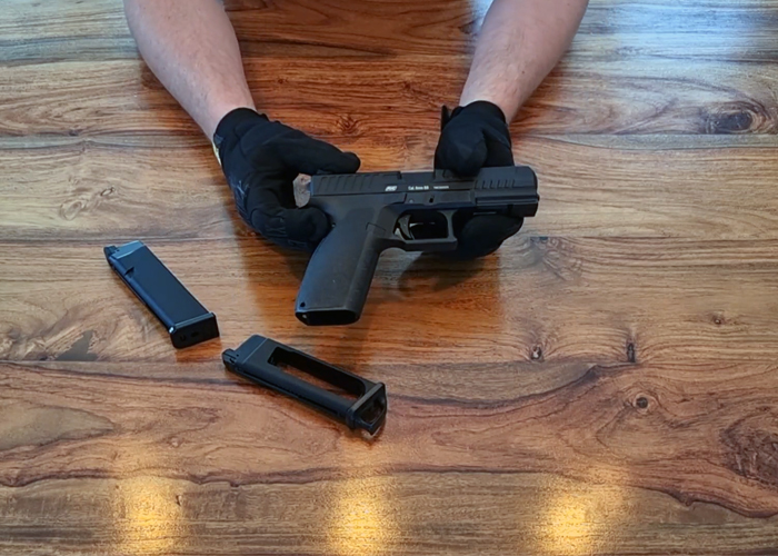 Rock Bottom Airsoft: ASG Strike Systems Commander XP18
