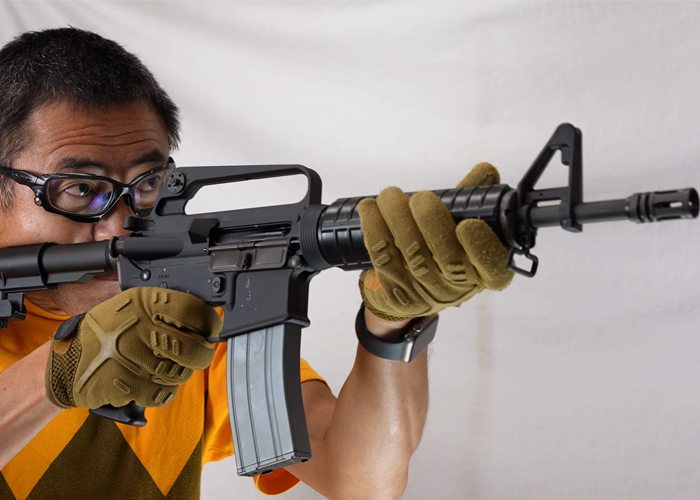 Mach Sakai Tries The VFC Colt M733 Gas Blowback Gas Rifle