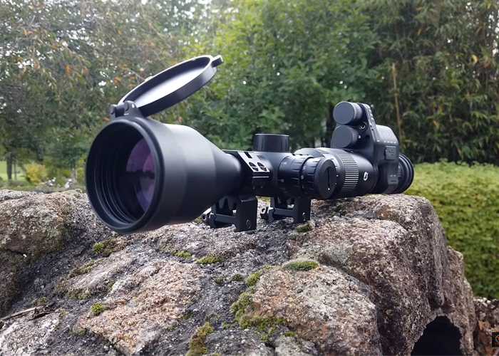 Timerzanov Airsoft: OneLeaf Commander NV100 Plus