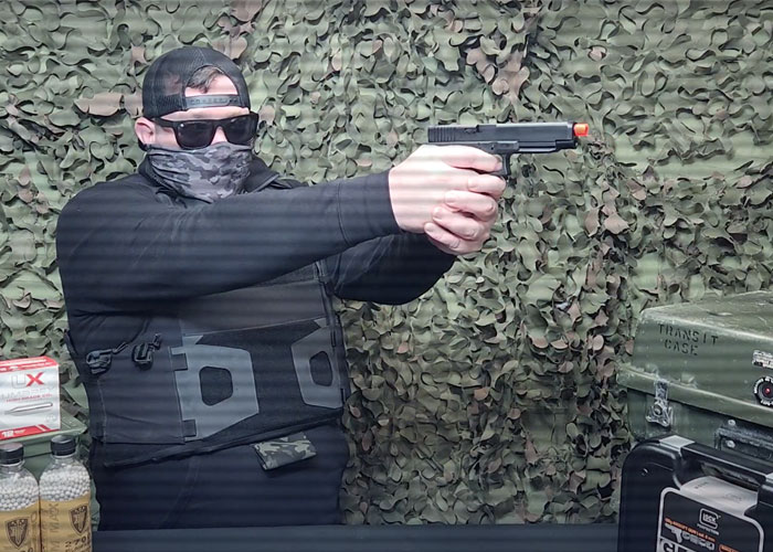 Elite Force Airsoft Glock 34 Deluxe CO2 Pistol*