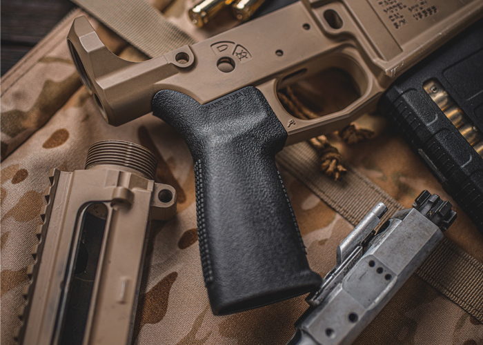 REPTILIA RECC・E STOCK / CQG-L GRIP FDE FDE Reptilia CQG - Defkon3