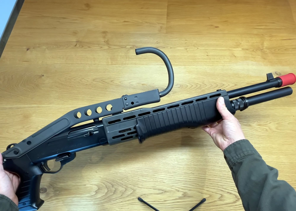 Classic Airsoft: Tokyo Marui SPAS 12 Folding Stock