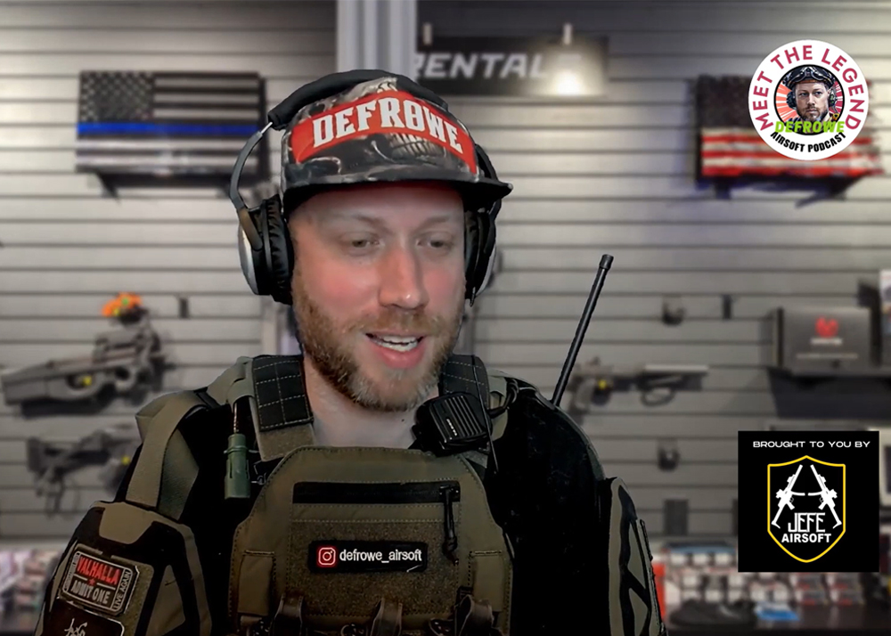 Knives & Medics In Japanese & American Airsoft Popular Airsoft