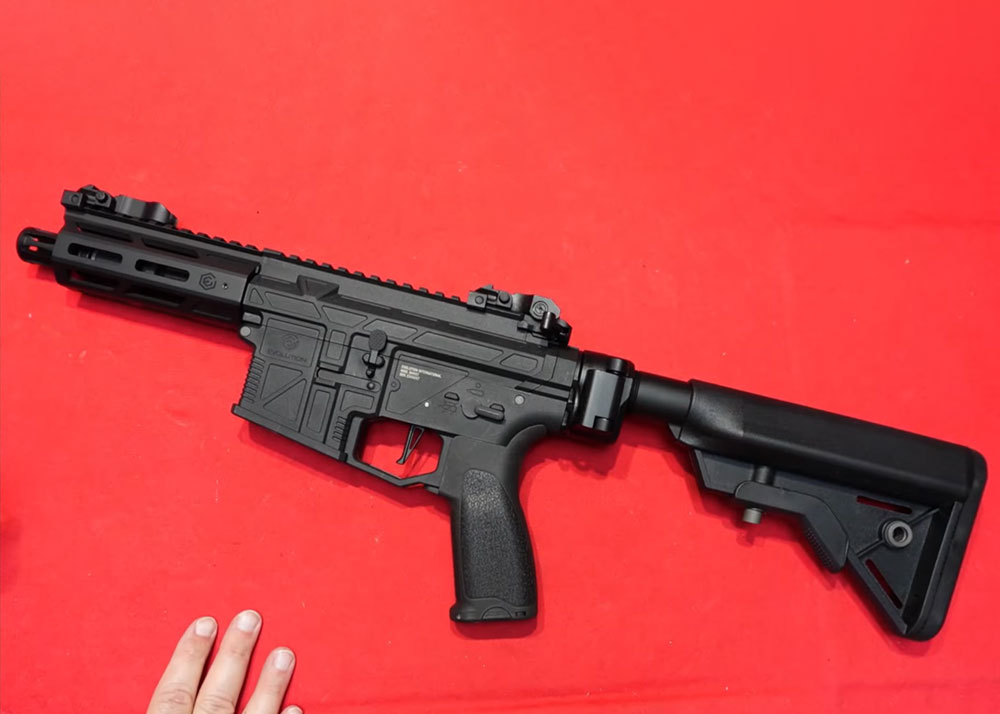 L'Antre Du Dingo Installing A Stock Hinge On An M4 AEG