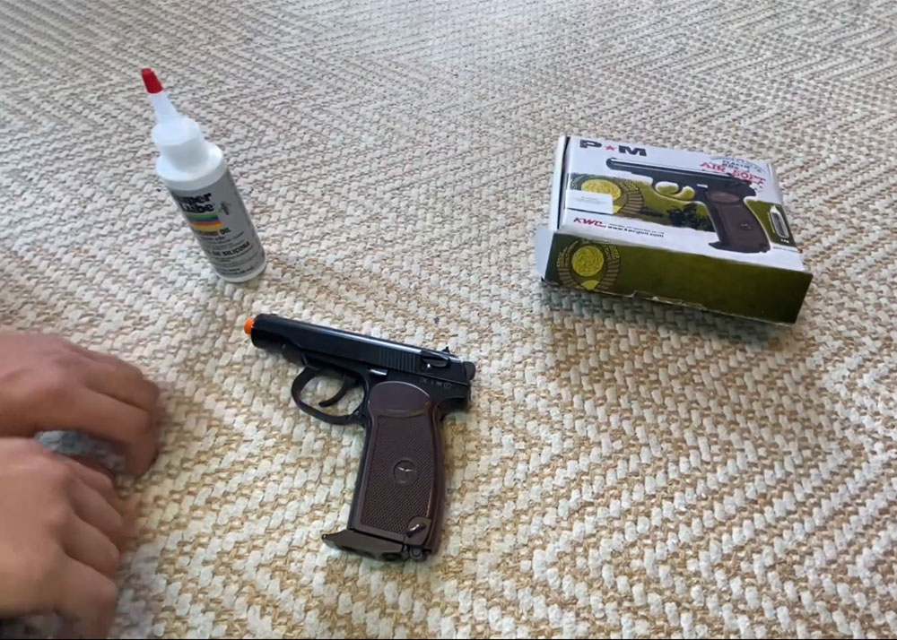 How To Oil Your Gas Blowback Pistol Popular Airsoft To The Airsoft World