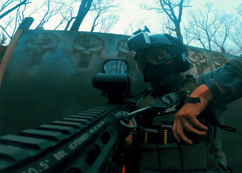 Maydaysan Airsoft Plays With U.S. Air Force Members