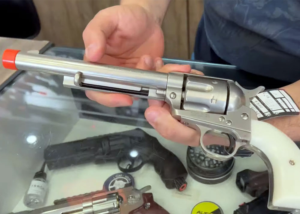 GM Tatico: King Arms SAA .45 Peacemaker Revolver
