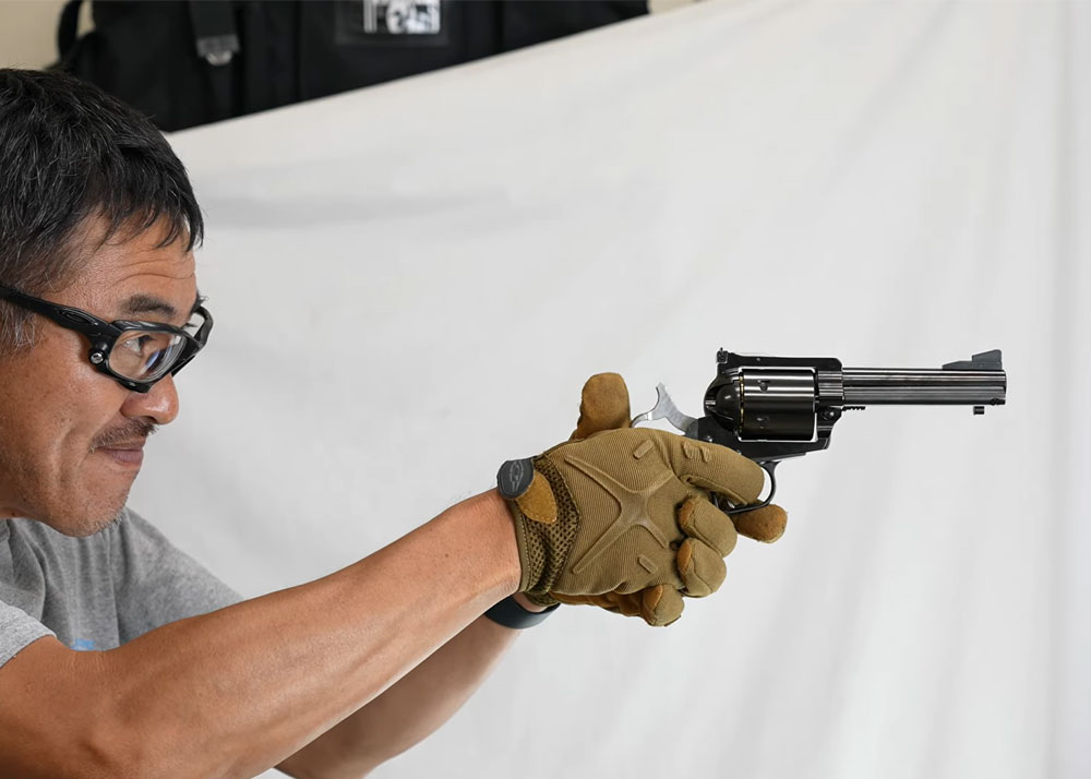 Mach Sakai With The Marushin Super Black Hawk 4.62 inch Real Cart 