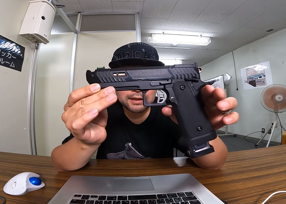 Mokei Paddock Baton Airsoft BT Pit Viper CO2GBB Pistol