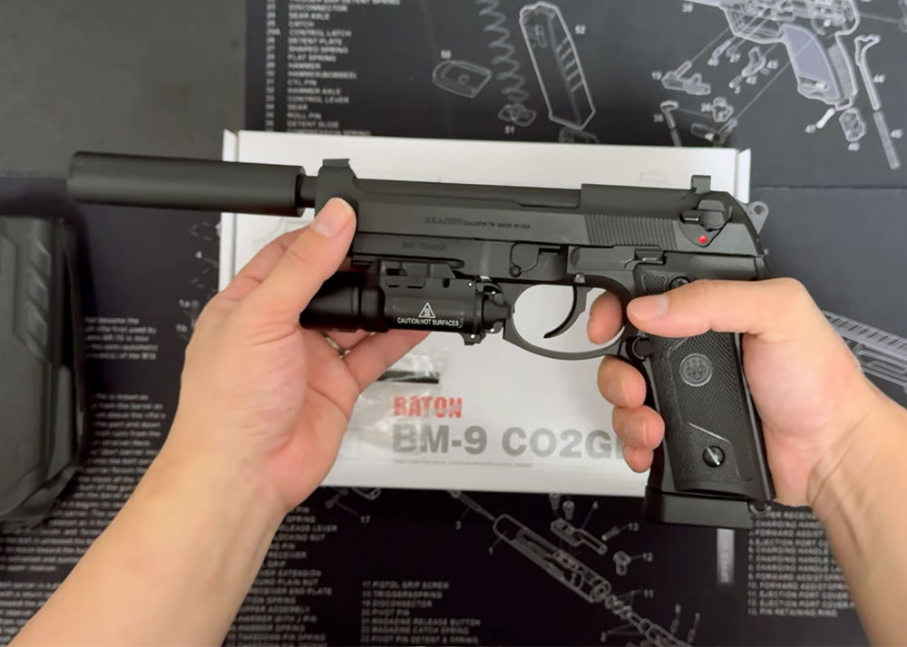 Japan Airsoft Channel Baton BM-9 CO2 Blowback Pistol Review